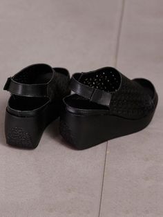 Sku TNG-T7702 Material Cowhide Pattern Casual Season Spring ,Summer, Autumn Heels 6-8cm Color Black Size 37 Black Ankle Strap Sandals For Summer, Black Closed Toe Wedge Sandals For Spring, Black Ankle Strap Wedge Sandals For Summer, Black Casual Wedge Sandals With Round Toe, Casual Black Wedge Sandals With Round Toe, Black Round Toe Casual Wedge Sandals, Black Round Toe Wedge Sandals, Black Platform Wedge Sandals For Spring, Black Platform Wedge Sandals With Open Toe