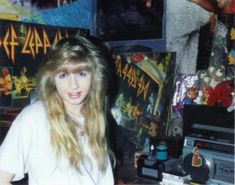 Metalheads, Headbangers: 50 Interesting Snapshots That Capture Heavy Metal Subculture of the 1980s ~ vintage everyday Metal Subculture, 80s Room Ideas, 80’s Hair, 1980s Aesthetic, Metal Heads, Aqua Net, Metal Room, 80s Hair Bands, Hair Metal