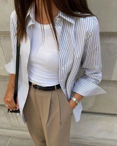 Outfit Minimalista, Capsule Wardrobe Women, Neat Casual Outfits, Casual Work Outfits, Daily Style, Outfit Combinations, Business Casual Outfits, Preppy Outfits, Minimal Fashion