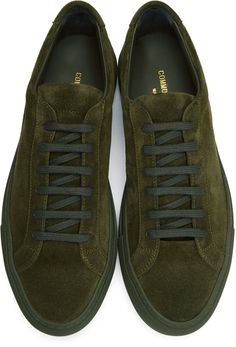 Mens Fashion Casual Shoes, Common Projects, How To Make Shoes, Trendy Sneakers, Green Suede, Best Sneakers, Sneakers Men Fashion, Low Sneakers