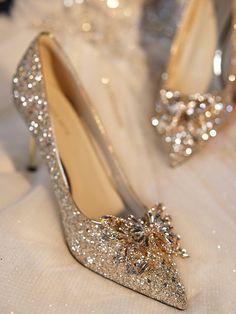 Heels Classy Elegant Outfit, Heels And Jeans Outfit Night, Bridal Heels Comfortable, Shoes Sculpture, Fancy Wedding Shoes, Gem Heels, Bride High Heels, 2inch Heels, Wedding Heels For Bride