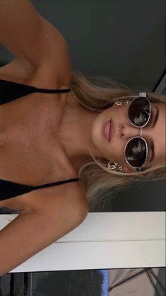 Sunglasses Women Vintage, Trendy Sunglasses, Summer Sunglasses, Instagram Photo Inspiration, Summer Photos, Looks Chic, Summer Pictures, Insta Photo Ideas, Instagram Foto