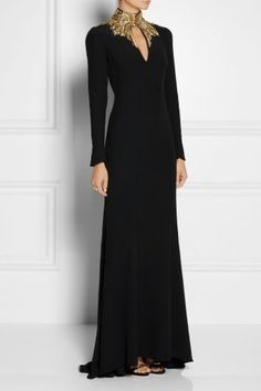 Crepe Gown, Wedding Robe, فستان سهرة, Fantasy Fashion, Beautiful Gowns, Long Black, Fancy Dresses, Dream Dress, Modest Fashion