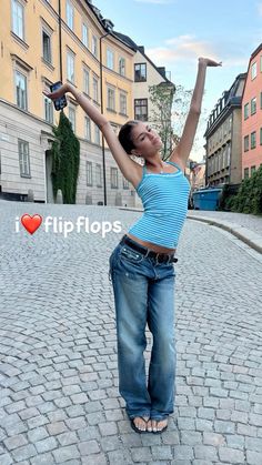 Darianka Sanchez, Beautiful Eyes Color, Nyc Fits, European Summer Outfits, Simple Fits, Fits Clothes, Stockholm Fashion, Cute Simple Outfits, Star Girl