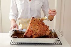 You need to know the temperatures, times, and weight to perfectly cook holiday-ready ham every Christmas or Easter holiday. Ham Cooking Time, Cook A Ham, Cooking Spiral Ham, Precooked Ham