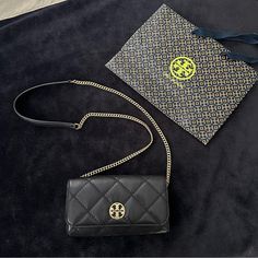 New With Tag Tory Burch Willa Chain Wallet Crossbody Bag In Black Luxury Crossbody Wallet On Chain With Phone Bag, Luxury Crossbody Wallet With Mobile Phone Bag, Elegant Crossbody Wallet On Chain With Phone Bag, Elegant Wallet On Chain For Daily Use, Elegant Clutch Wallet On Chain With Phone Bag, Elegant Clutch Wallet On Chain With Mobile Phone Bag, Elegant Wallet On Chain With Mobile Phone Bag, Elegant Wallet On Chain For Formal Use, Elegant Formal Wallet On Chain With Mobile Phone Bag