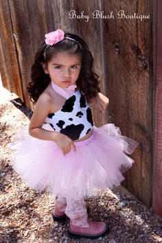 Cow Birthday Parties, Toddler Skirt, Outfit Costume, Cow Birthday, Toddler Tutu, Girls Thanksgiving, Fluffy Skirt, Cowgirl Birthday, Pink Tutu