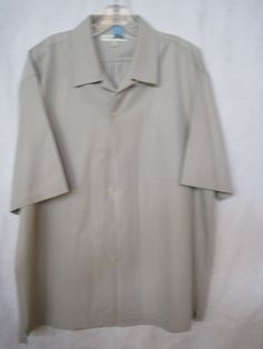 JOSEPH ABBOUDDRESS /SPORT SHIRT-PRE-OWNED EXCELLENT CONDITION-READY TO WEAR BREAST POCKET Solid Button-up Shirt With Pockets, Classic Short Sleeve Button-up Shirt With Pockets, Spring Button-up Short Sleeve Shirt With Welt Pockets, Button-up Short Sleeve Shirt With Pockets For Casual Gatherings, Sleeve Dress Casual, Cotton Button-up Short Sleeve Shirt With Patch Pockets, Joseph Abboud, Sport Shirt, Short Sleeve Dress