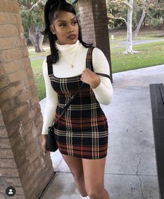 March Birthday Outfit Women, Forever 21 Outfits Winter, Christmas Fits Baddie, Pretty Skirt Outfits, Thanksgiving Outfit Black Women, Baret Outfit, Alt Baddie, Veronica Lodge Outfits, Snow Weather