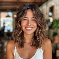 Hair Cuts Thick Hair, Haircut And Highlights, Wavy Medium Length Hair, Wavy Haircuts Medium, Hair With Long Layers, Thick Wavy Haircuts, Naturally Wavy Hair Cuts, Shoulder Length Wavy Hair, Collarbone Length Hair