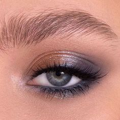 Penelope Cruz Makeup, Eye Makeup Images, Eye Makeup Pictures, Smink Inspiration, Eye Makeup Steps, Halloween Makeup Tutorial, Makijaż Smokey Eye, Makeup Eye Looks, Makeup Tips For Beginners