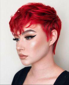 Red Pixie Haircut, Red Hair Looks, Short Red Hair, Bright Red Hair, Pixie Haircut For Thick Hair, Super Short Hair, Short Pixie Haircuts, Short Hair With Bangs, Red Hair Color