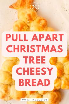 Tempt your holiday guests with the ultimate Christmas appetizer! Our delicious Pull Apart Christmas Tree Cheesy Bread is not only festive but also incredibly scrumptious. It's an easy-to-make, crowd-pleasing treat that will shine at any holiday party. Discover this holiday appetizer and many more best Christmas appetizers for your festive feast. Guaranteed to make your Christmas party unforgettable! Pull Apart Cheesy Bread, Dinner Ideas Vegetarian, Cheesy Pull Apart Bread, Best Christmas Appetizers, Appetizer Easy, Dinner Recipes Healthy Family