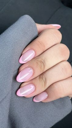 Nohti 2024, Pink Almond French Nails, Pink French Almond Nails, Pink French Design, Pink French Tip Almond, Nails French Pink, Claire Core, Nails Inspiration Simple, Trend Nails