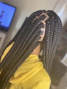 Mens Haircuts Medium Length, Haircuts For Curly Hair Women, Hair Women Over 60, Box Braids Large, Layered Haircuts Medium Length, African Braided Hairstyles, Braid Beauty, Layered Haircuts Medium, Big Twist Braids Hairstyles