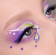 Winx Makeup, Butterfly Eye Makeup, Make Up Reference, Liner Ideas, Eye Makeup Inspo, Makeup Things, Doll Eye Makeup