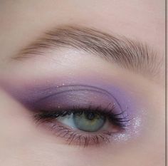 قلادات متدلية, Maquillage On Fleek, Cute Eye Makeup, Eye Makeup Pictures, Purple Makeup, Ethereal Makeup, Eye Makeup Designs, Dope Makeup, Purple Eyeshadow