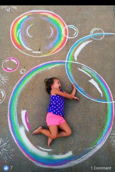 Chalk Art Birthday Ideas, Interactive Chalk Art, Back To School Sidewalk Chalk Ideas, Chalk Ideas Easy, Sidewalk Chalk Art Ideas, Chalk Photography, Chalk Photos