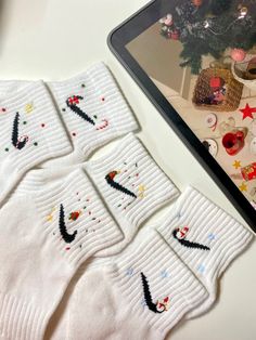 Nike Socks Custom, Nike Socks Embroidery Christmas, Nike Christmas Socks, Christmas Socks Embroidery, Nike Sock Embroidery, Embroidered Nike Socks, Embroidered Socks Diy, Nike Socks Embroidery