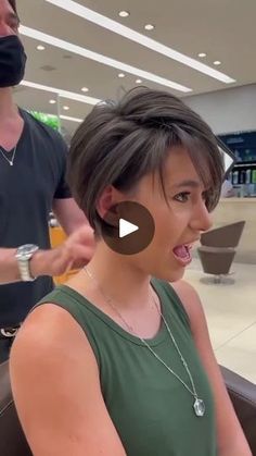 Light and Breezy Short Bob Haircuts for a Summer Makeover Modern Bob Haircut, Modern Bob, Haircut Designs, Short Bob Haircuts, Short Bob, Short Bob Hairstyles, Bobs Haircuts, Bob Hairstyles, Hair Cuts