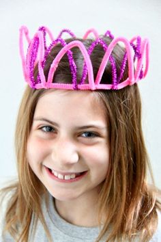 Reindeer Cups, Nella The Princess Knight, Smashed Peas, Princess Crowns, No Sew Tutu, Dream Catcher Tutorial, Pipe Cleaner Crafts, Camping Crafts