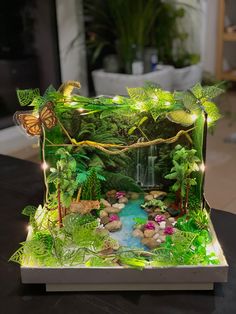 Diy Rainforest Projects, Rainforest Model Projects, Jungle Diaroma, Animal Diarama Ideas, Rainforest Habitat Shoebox Project, Shoebox Habitat Projects, Rainforest Diaroma Ideas, Flamingo Habitat Diorama, Biome Boxes School Projects