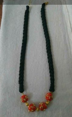 Green Pearl Jewelry, Simple Sets, Black Beads Chain, Hearts Paper Crafts, Coral Jewelry Set, Mangalsutra Chain, Thread Chains, Black Beads Mangalsutra, Rope Jewelry