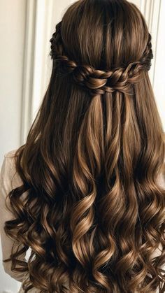 Hair Styles Brunette, Hairstyles Cute And Easy, Royal Hairstyle, Hair Boho Braids, Long Braid Hairstyles, Cute Winter Hairstyles, Holiday Party Hairstyles, Hairstyles Fancy, Hair For Special Occasions