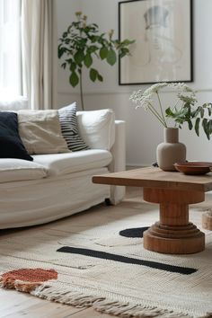 Japandi Rug: Weaving Comfort and Style into Your Home - Quiet Minimal How To Weave, Hybrid Design, Small Space Gardening, Farmhouse Dining Room