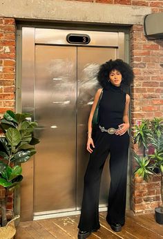 Sade Inspired Outfit, Chill Club Outfit, Sade Inspired Looks, 70s Inspired Fashion Black Women, Modest Club Outfits, 70s Outfits, Work Fits, 90s Aesthetic