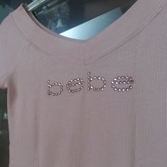 Bebe Woman V Neck Blouse Size Medium Pink Color With Swarovski Crystal Bebe Logo. Bebe Shirt, Bebe Shirts, Woman Top, Brand Me, V Neck Blouse, Swarovski Crystal, Pink Color, Swarovski Crystals, Womens Tops