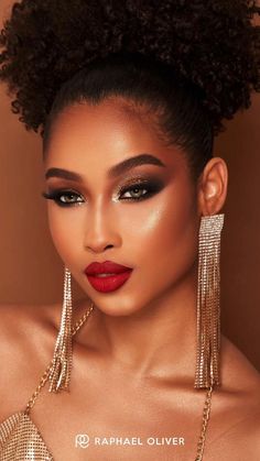 Bridal Makeup Red Lips, Red Lips Makeup Look, Party Make-up, Date Night Makeup, Red Dress Makeup, Makeup For Black Skin, Red Lip Makeup, Brown Skin Makeup, Women Lipstick