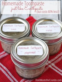 Make homemade toothpaste that tastes just like Earthpaste at home for less. Super simple recipe has three flavor options: Peppermint, lemon and orange. Homemade Clay, Oil Pulling, Diy Cosmetics, Diy Body, Diy Beauty Hacks