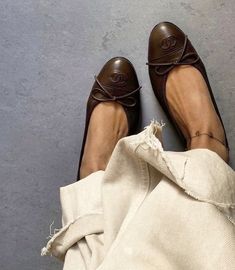 Brown Business Aesthetic, Brown Loafers Outfit Women, Black Swan Movie, Brown Chanel, Foot Games, Trainers Outfit, Fade Styles, Espresso Martini, Unique Shoes