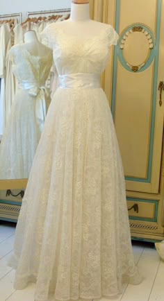 Fitted A-line Wedding Dress With Sweep Train, Lace A-line Gown With Fitted Bodice, White A-line Dress With Sweep Train, Fitted A-line Gown With Lace Bodice, Fitted Lace A-line Dress, Lace A-line Wedding Dress, Fitted Lace A-line Gown, Lace Wedding Dress With Empire Waist, Prom Dress With Lace