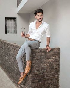 Formal Men Outfit, Indian Men Fashion, Vans Converse, Men Fashion Casual Shirts, Men With Street Style, Formal Mens Fashion, Mens Casual Dress Outfits, Fashion Suits For Men, Mens Fashion Classy