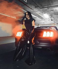 Rebecca Ghaderi Style, Fancy Photoshoot, Rebecca Ghaderi, Street Fashion Photoshoot, Car Photoshoot, Beautiful Photoshoot Ideas, Instagram Layout, Jenner Outfits