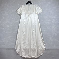 Up For Sale: Vintage Christian Dior Nightgown Womens Medium White Cotton Lace Trim Satin Lace Trim Long Condition: Good Condition, Missing Size Tag Flaw: Small Stain, Shown In Last Picture Please Use And Compare The Provided Photo Measurements To Your Own For Best Fit Take Full Advantage Of Bulk Purchase With Combined Shipping On Multiple Item Orders. Orders Goes Out Every Day So Expect A Quick Delivery! A Tracking Number Is Also Provided For Confirmation Question? Please Write A Comment Below Or Message. I Answer Most Questions Instantly! Similar Items Are Listed Daily, Save This Store For More Great Deals! 1869 Dior Nightgown, Vintage Christian Dior, Sleepwear Robe, Cotton Lace, Quick Delivery, Size Tag, Night Gown, White Cotton, Women's Intimates