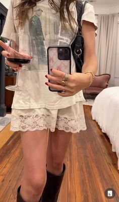 Underskirt Outfit, Photo Dump Captions Instagram, Picture Ideas Selfies, Photo Dump Quotes, Dump Captions Instagram, Tsitp Outfits, Dump Quotes, Picture Ideas For Couples, Friends Picture Ideas