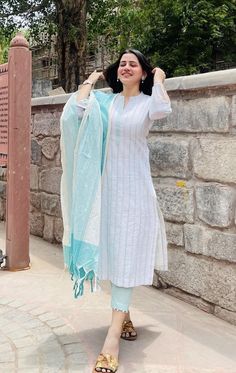 Kurta Pent Design Women Cotton, Different Necks For Kurtis, Pent Kurti Designs Latest Neck Design, Latest Kurtis For Women, Simple Plazo Suits, Chudidhar Designs Latest, Pant Kurta Design For Women, Cotton Kurti Pent Designs Latest, Pant Kurti Designs Latest Party Wear