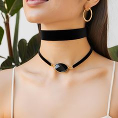 Only the choker Elevate your style with our Elegant Velvet Choker Collar Necklace, a timeless piece that adds a touch of sophistication to any outfit. Crafted from luxurious velvet, this choker is designed to provide comfort while making a bold fashion statement. Only the choker Length:  30 + 10 cm 11.8 + 3.93 in Features: Luxurious Velvet: Soft and comfortable, perfect for all-day wear. Versatile Design: Pairs beautifully with other jewelry pieces, enhancing your personal style. Adjustable Fit: Easily customize the length for a perfect fit. Elegant Clasp: Secure and easy to fasten, adding to its refined look. Why You'll Love It: This choker is not just an accessory; it's a statement. Whether you're dressing up for a special occasion or adding a chic touch to your everyday ensemble, this v Chic Adjustable Choker With Clavicle Chain, Chic Clavicle Chain Choker, Chic Adjustable Clavicle Chain Choker, Trendy Adjustable Choker For Formal Occasions, Adjustable Trendy Choker For Formal Occasions, Adjustable Choker For Formal Occasions, Elegant Black Choker With Adjustable Chain, Chic Adjustable Black Choker, Luxury Black Choker For Statement Piece