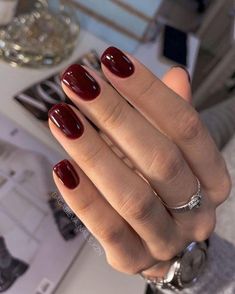 r e d s Red Lips And Nails Aesthetic, Russian Manicure Color, Classy Nails Colors, Burgundy Dip Nails, Simple Manicure For Short Nails, September Gel Nails, Short Square Nails Fall, Neutral Short Nails, Merlot Nails