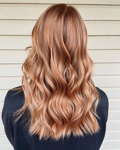 Dark Golden Copper Blonde Hair, Dp Hue Strawberry Blonde, Sandy Copper Hair, Copper Gloss On Blonde, Golden Copper Balayage Strawberry Blonde, Golden Blonde With Copper Lowlights, Coper Golden Hair, Darker Strawberry Blonde, Soft Copper Blonde Hair