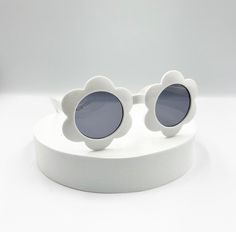 Every kid needs a pair of sunnies! 400 UV protection.  Aviator Style with reflective pink lens. Surfside logo engraved on top of lens.  Our sunglasses are one size fits most. 6m- 10y. Baby Sunglasses, Learn To Swim, Flower White, Aviator Style, Kids Sunglasses, Eyewear Sunglasses, Uv Protection, Sunglasses Accessories, Sunnies