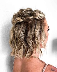 prom hairstyles for short hair with bangs Boho Hairstyles For Short Hair Wedding, Boho Wedding Hair Short, Formal Hairstyles For Short Hair, Bobbed Hair, Cute Prom Hairstyles, Dance Hair, Wedding Updos, Simple Prom Hair