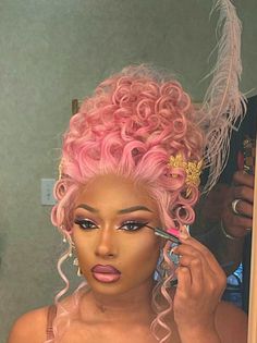 Marie Antoinette Makeup, Marie Antoinette Hair, Marie Antoinette Aesthetic, Marie Antoinette Costume, San Myshuno, Rococo Fashion, Looks Black, Marie Antoinette, Black Girls Hairstyles