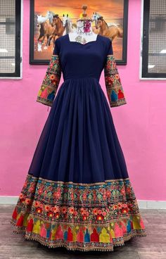 Stylish Kurtis Design, Simple Lehenga, Long Frock Designs, Long Gown Design, Simple Frocks, Lehnga Dress, Long Dress Design