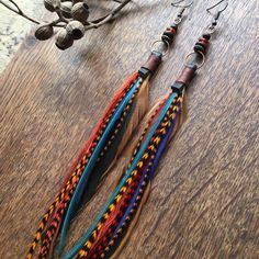 Boho Earrings Diy, Colored Feathers, Feather Accessories, Phoenix Feather, Grandmother Jewelry, Diy Leather Bracelet, Customizable Jewelry