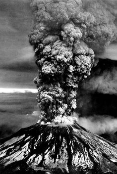 In 1980, Mount St. Helens erupted and was said to be the worst volcanic disaster in U.S. history. Mt St Helens, Erupting Volcano, Mount St Helens, Saint Helens, St Helens, Natural Phenomena, Natural Disasters, Amazing Nature