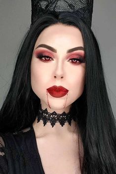 Vampire Makeup Ideas, Maquillage Goth, Halloween Costumes Women Scary, Scary Vampire, Amazing Halloween Makeup